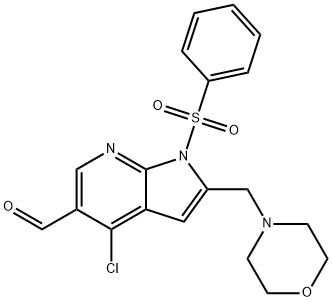 4-chlór-2-(4-morfolinylmetyl)-1-(fenylsulfonyl)-1H-pyrolo[2,3-b]pyridín-5-karboxaldehyd